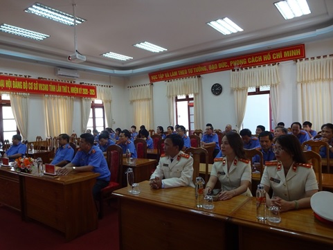 Viện kiểm sát nhân dân tỉnh Kon Tum công bố và trao  Quyết định bổ nhiệm chức danh Kiểm sát viên