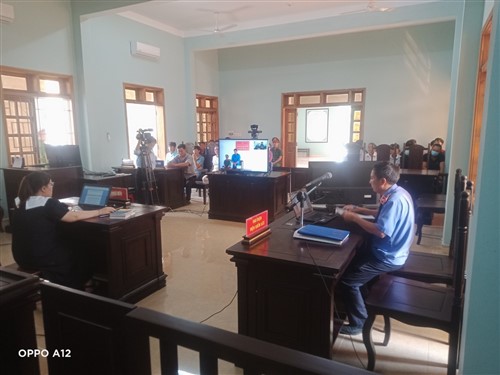 Viện KSND huyện Ia H’Drai tổ chức  phiên tòa trực tuyến và số hóa hồ sơ, trình chiếu chứng cứ bằng hình ảnh tại phiên tòa hình sự