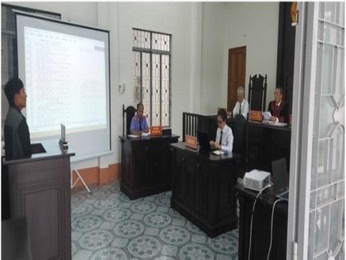 Viện KSND huyện Kon Rẫy thực hiện “số hóa hồ sơ”,  trình chiếu công khai tài liệu, chứng cứ tại phiên tòa