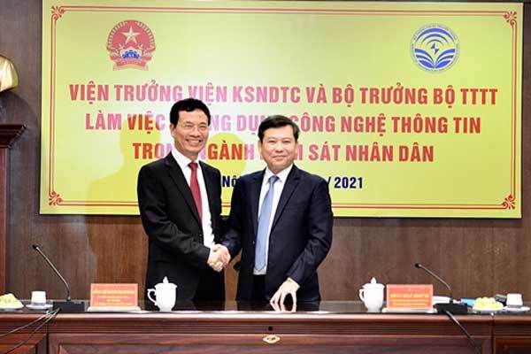 Bộ trưởng Nguyễn Mạnh Hùng làm việc với Viện Kiểm sát Nhân dân tối cao về chuyển đổi số