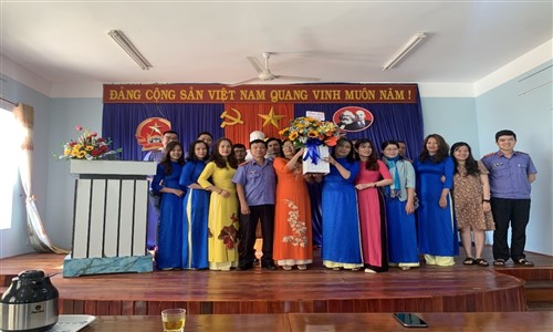 Viện Kiểm sát nhân dân thành phố Kon Tum tổ chức Toạ đàm kỷ niệm ngày quốc tế phụ nữ 8/3.